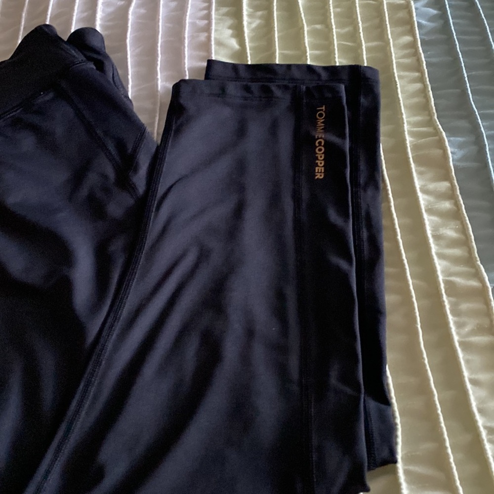 Tommie Copper compression capris.